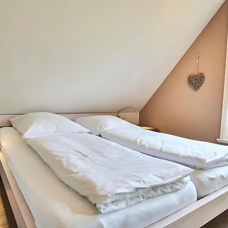 Apartment Rode Huus, Whg Finn Og